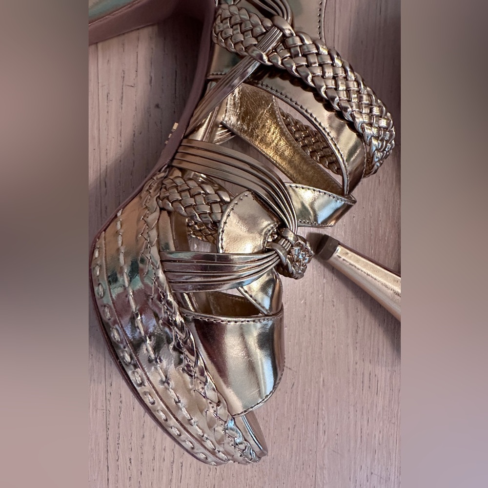 Prada Gold Metallic Woven all leather Platform Sandals 38 1/2 (Mint Condition) - Picture 7 of 15